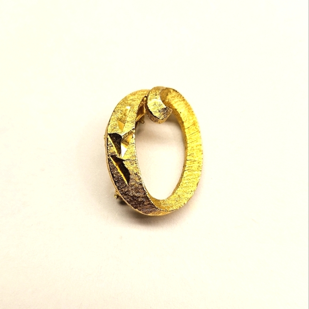 Mamselle Brushed Gold Tone Brooche